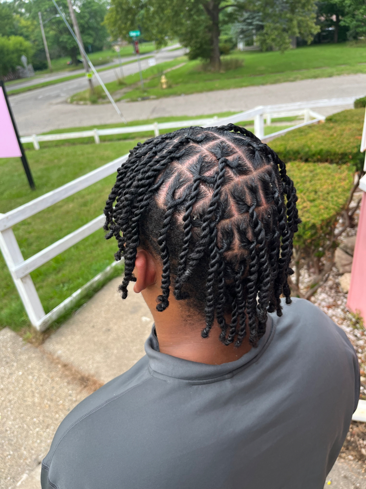 Boys 2 strand ( regular/no dread) at The Hairapist Experience in Mount morris, MI