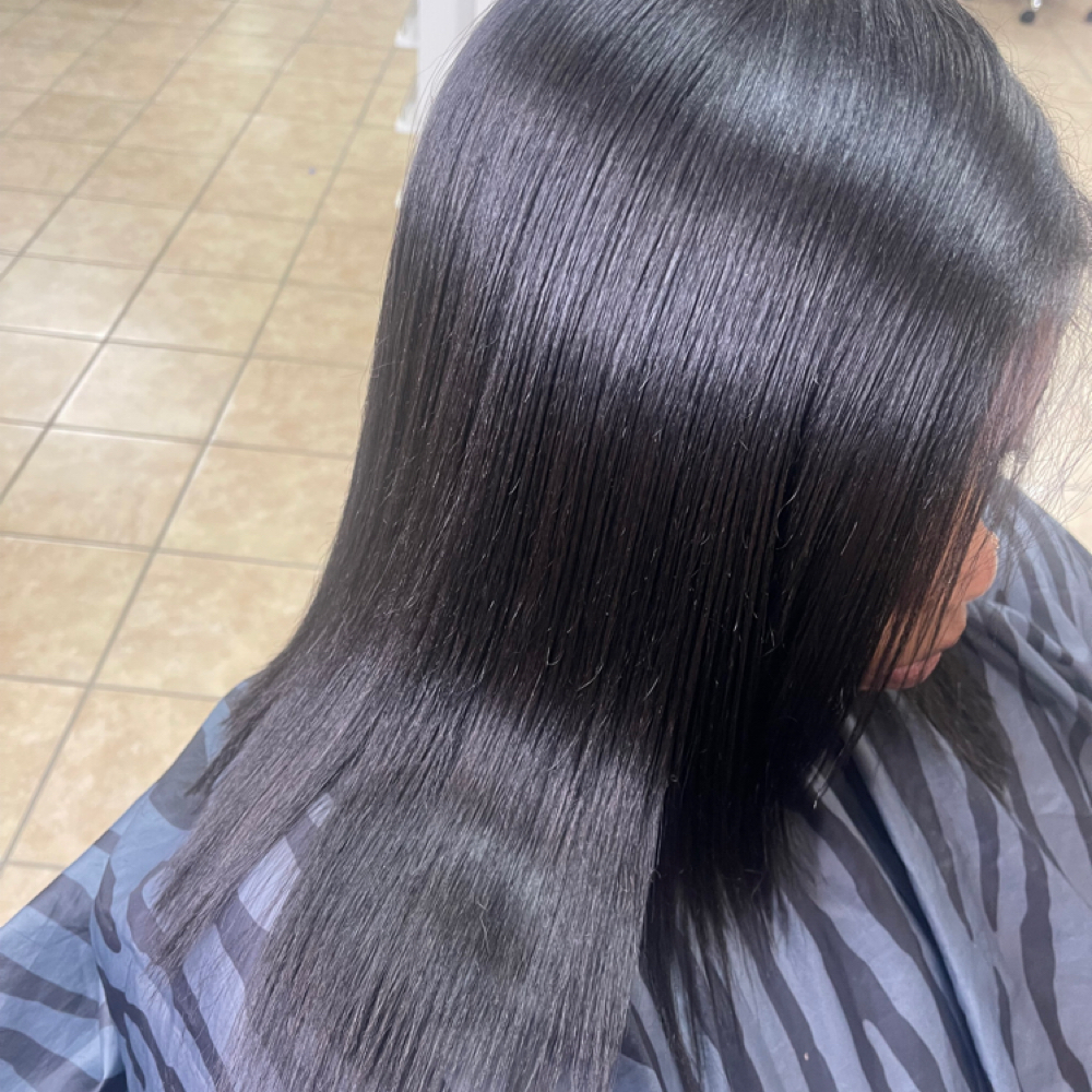 Relaxer Touch Up at Divine Touch in Oxford, MS