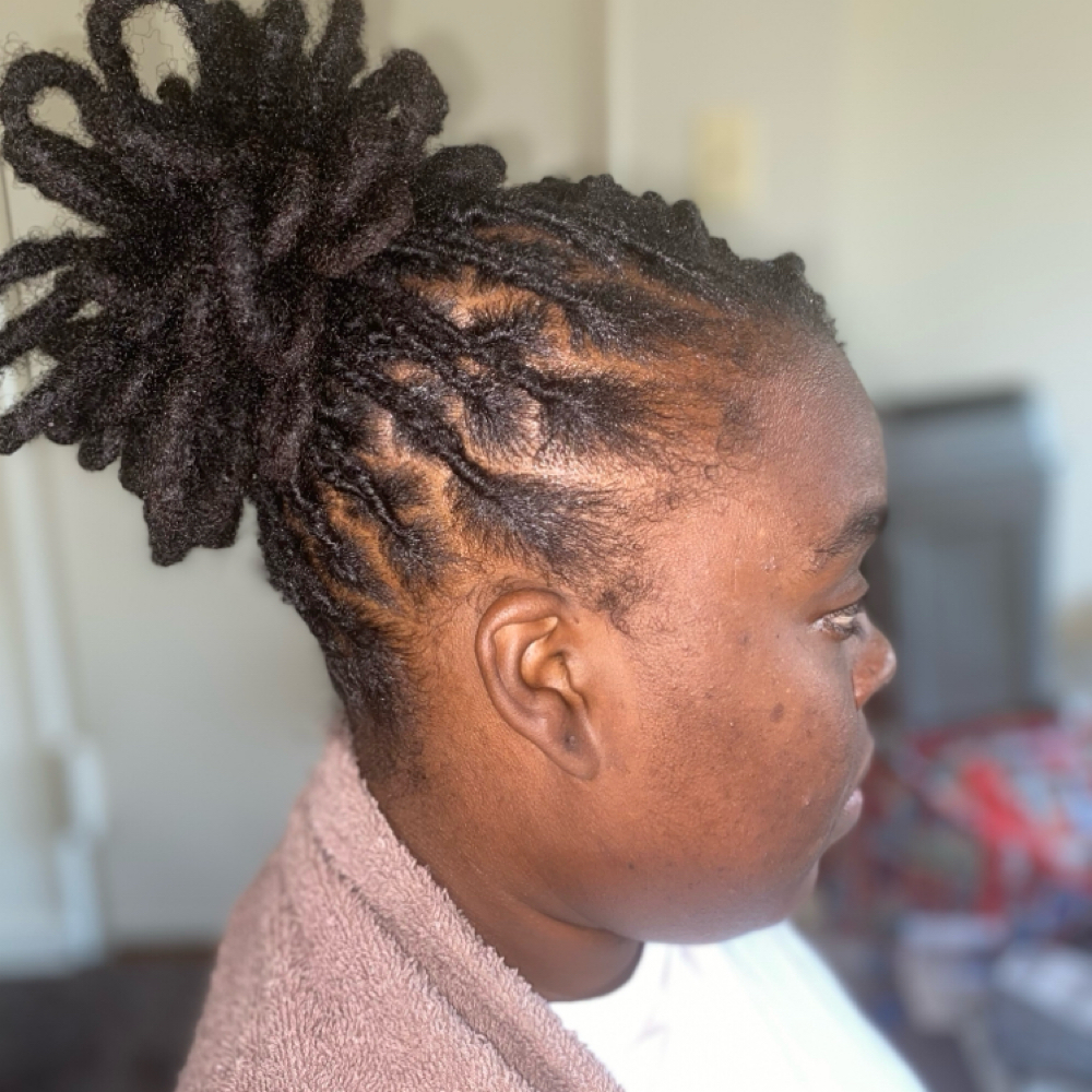 Single Petal Bun at Loc.dRomance❤️ in Waldorf, MD