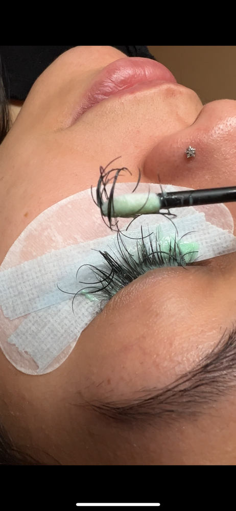 Lash Removal