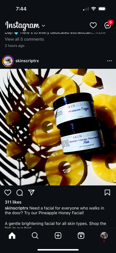 Pineapple Honey Signature Facial