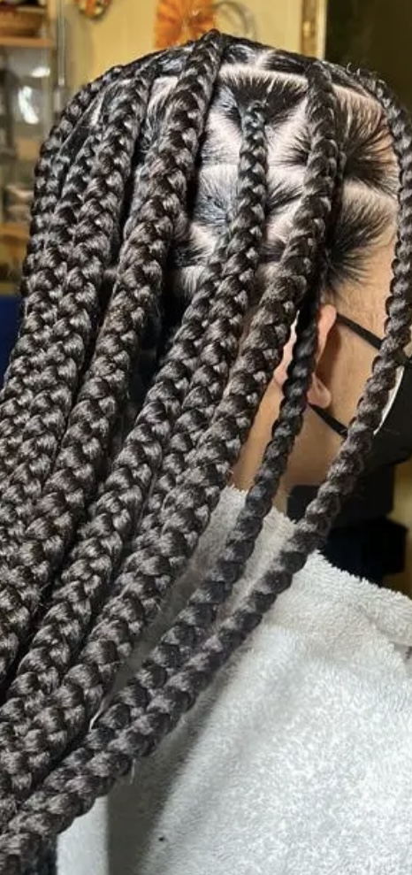 Large Knotless Braids