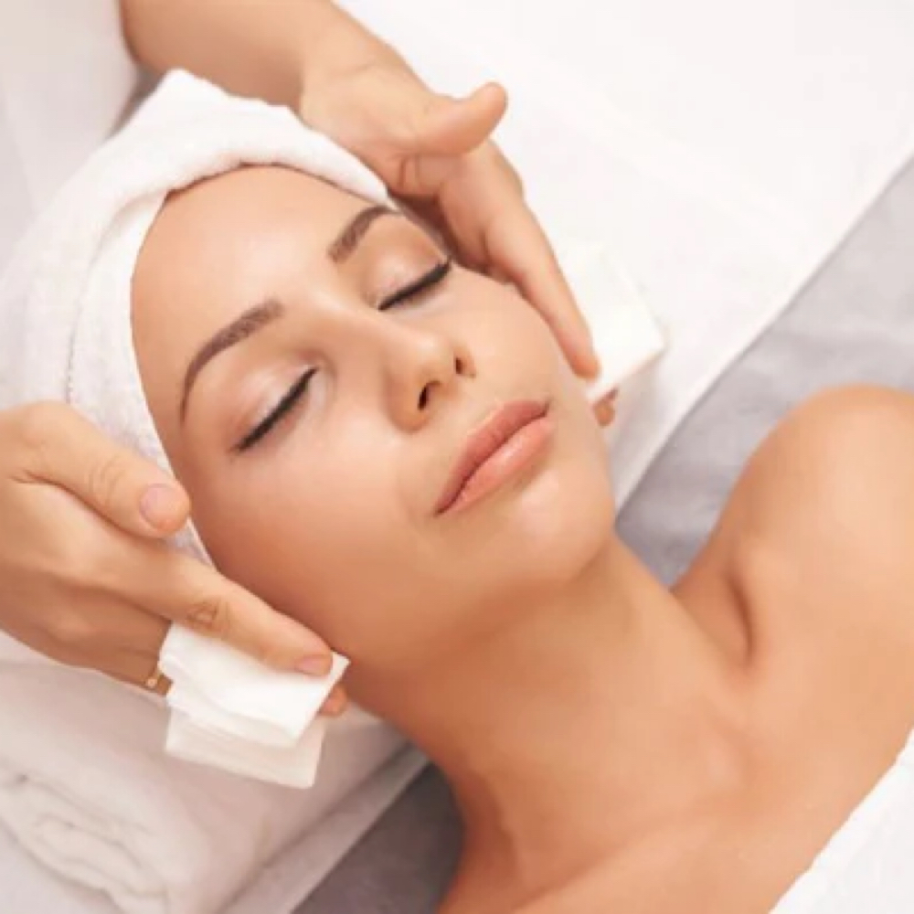 FULL FACE & NECK WAX at Star Spa Lash & Brow By: Evelyn Esthetician in Oakland, NJ