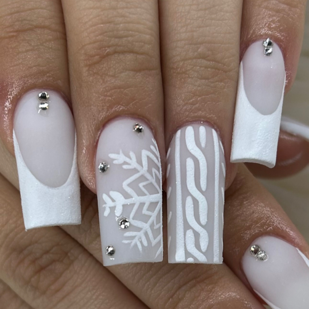 Basic Gem Design Per Nail at Jessica’s Treatment Room in Winter Haven Fl, FL
