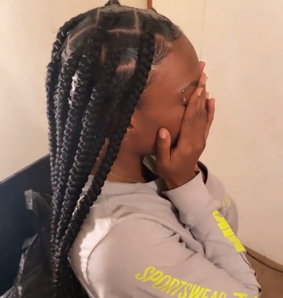 Large Knotless Braids