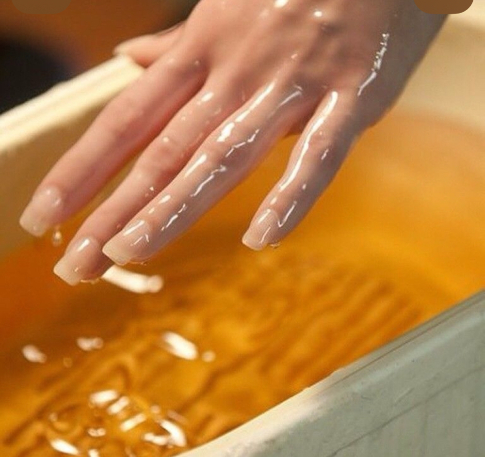 LUXUXY Manicure