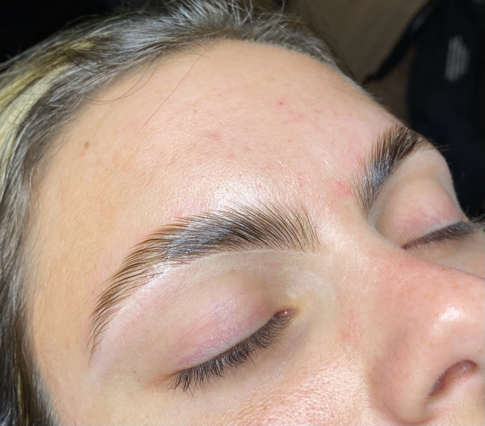 Brow Lamination & Shaping