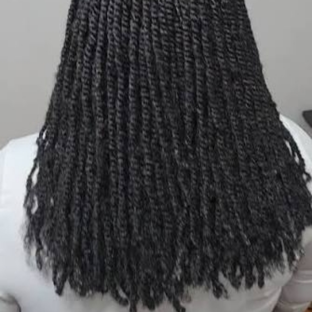 Kinky Twists at Billion Hairs Salon in Kansas City, KS