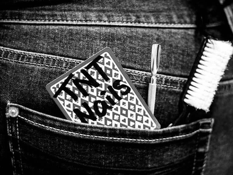 Soak Off at TNT nails and Nail Supply in Klamath Falls, OR