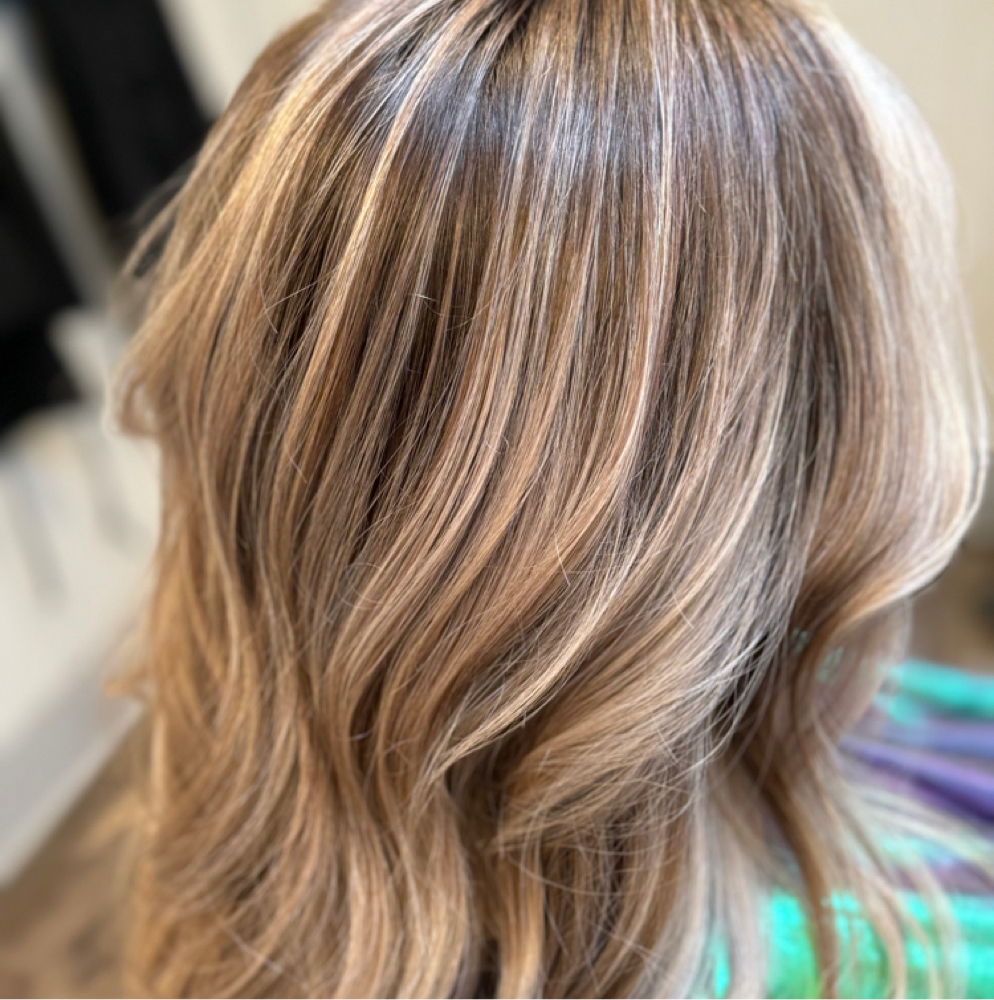 Low-Light Coloring at The Mix Beauty Room in Washougal, WA