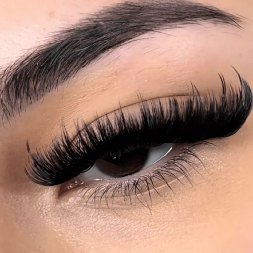 mega volume lash clusters at HEX Beauty Bar in Olive Branch, MS