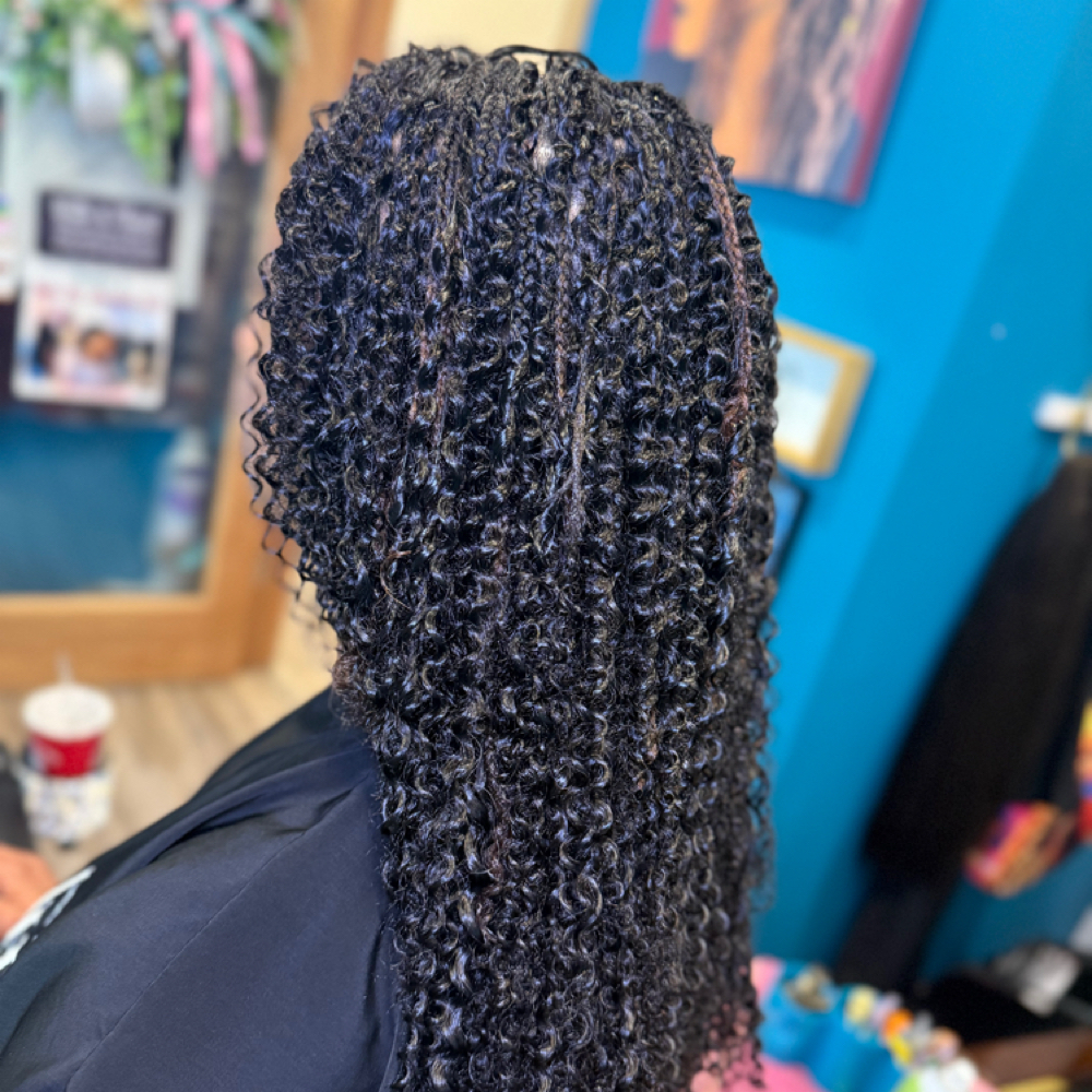 Miracle Knots (HAIR NOT INCLUDED) at Hair By Alexicia LLC in Brandywine, MD