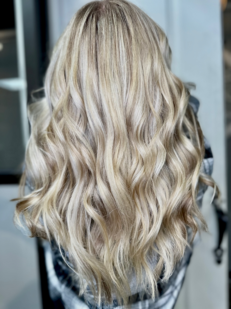 Women’s Haircut at Hunters Beauty Haven in Warren, OH