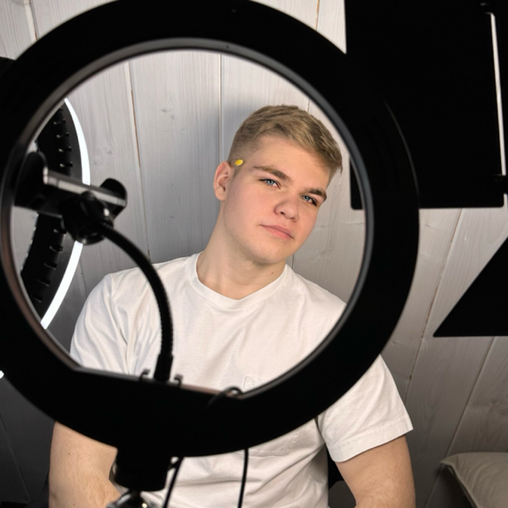 Men Brow Shaping at Violetta Stankevich in Charlotte, NC