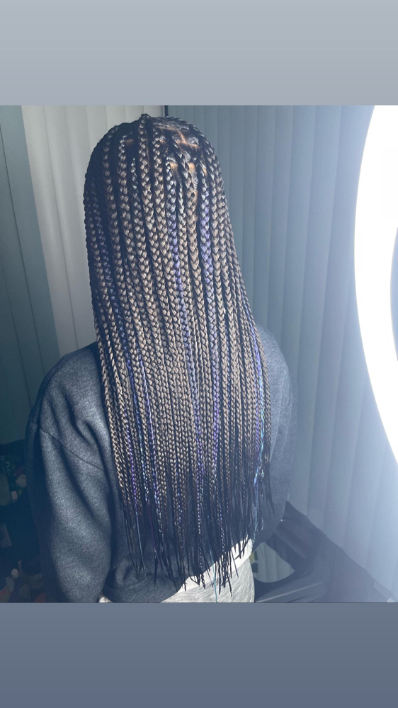 Medium Knotless Braids