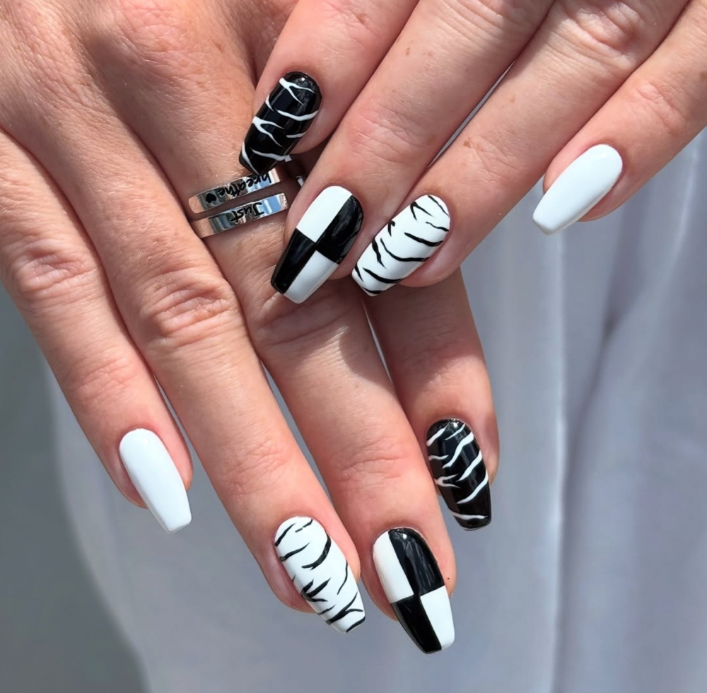 Simple Nail Art (2-3 Nails) at Nailedbymichyy, LLC. in Sarasota, FL