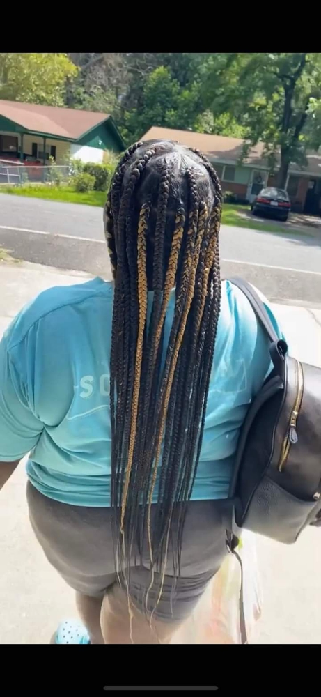 Medium Knotless