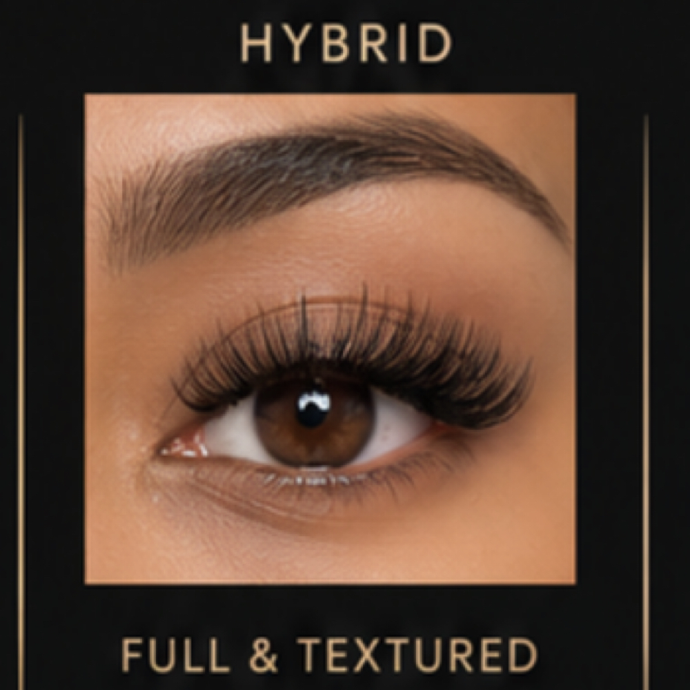 Hybrid Eyelash Extentions at Kiss My Lashes Luxury Lash Extensions in North Riverside, IL