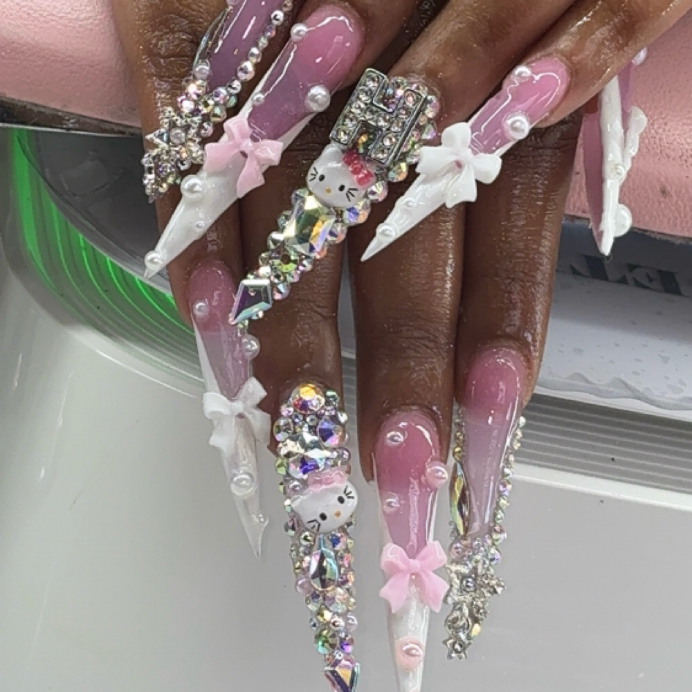 3XL+ Nails (12+ magnets) at jczminsnails in Los Angeles, CA