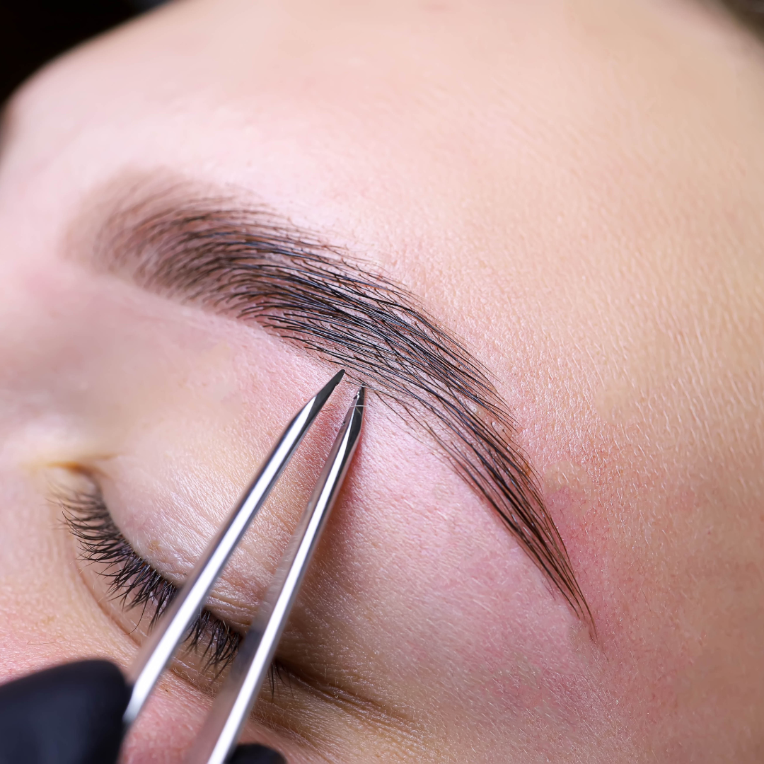 Brow Shaping (Tweezing)