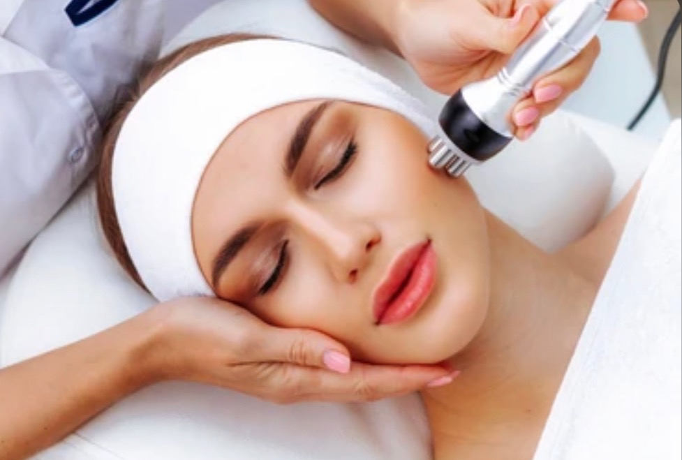 Face Skin Tighting (RF)