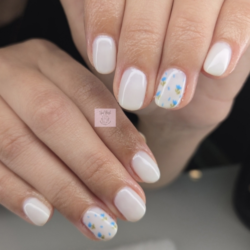 Gel Mani at Nail Posh in White House, TN