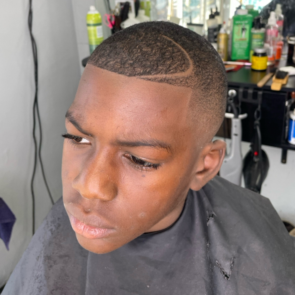 Kid’s Haircut at Zan.Stylist561 in Riviera Beach, FL