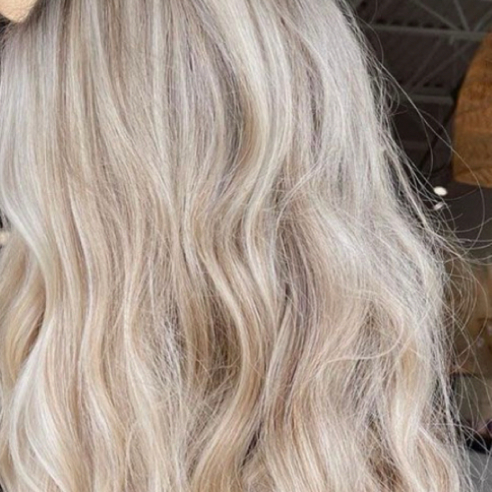 Full Highlight at Veronica’s Vanity @ Lofts + Vici in Youngstown, OH