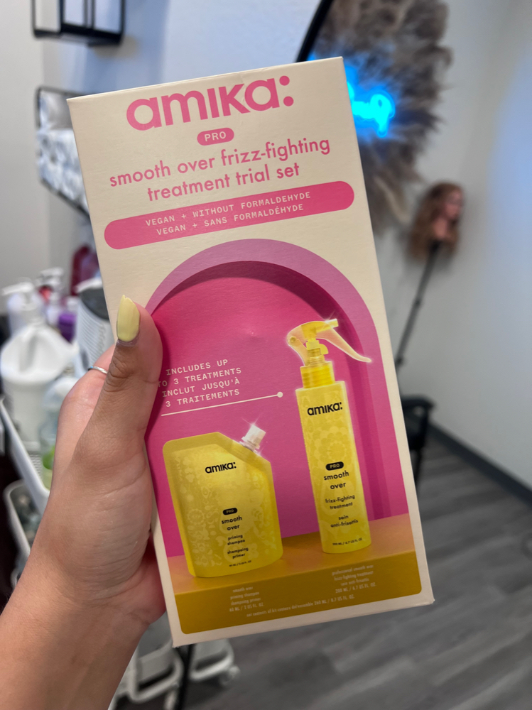 Amika Pro Smooth Over Treatmeant