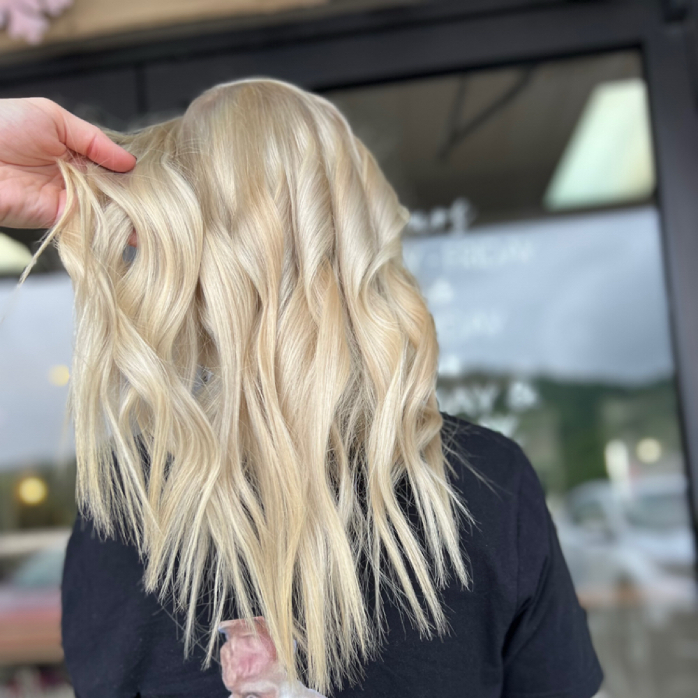 Full Highlight (past Your Shoulders at Erin Sizemore in Barbourville, KY