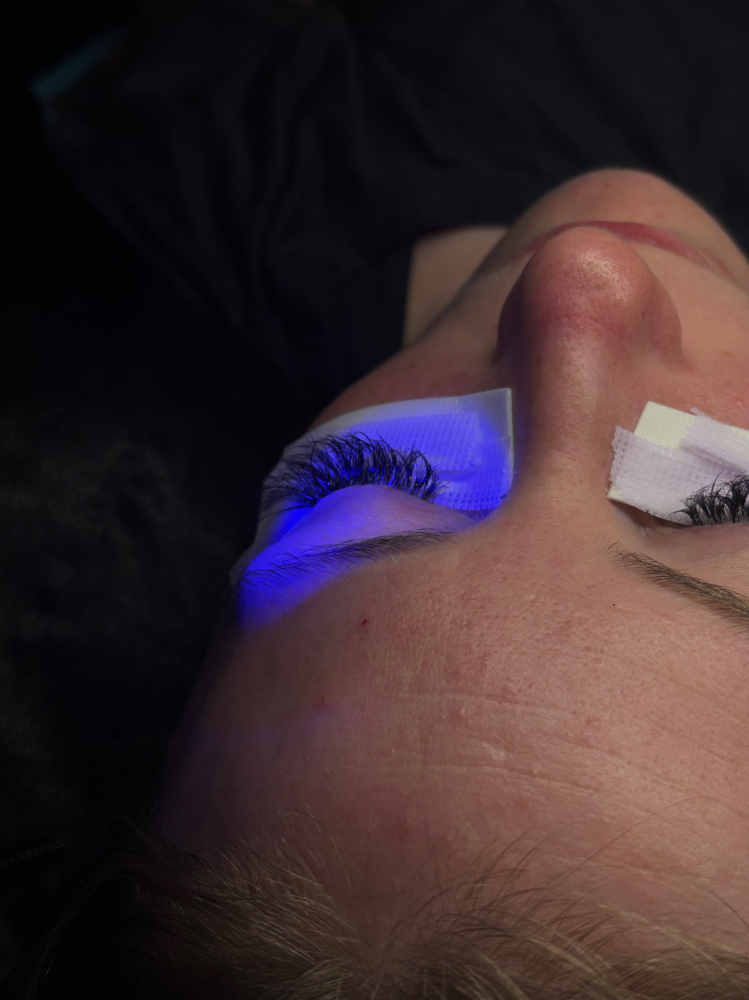 Uv Lash Fills