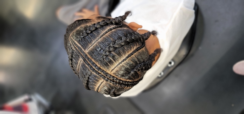 6-10 Braids On Full Head w/design