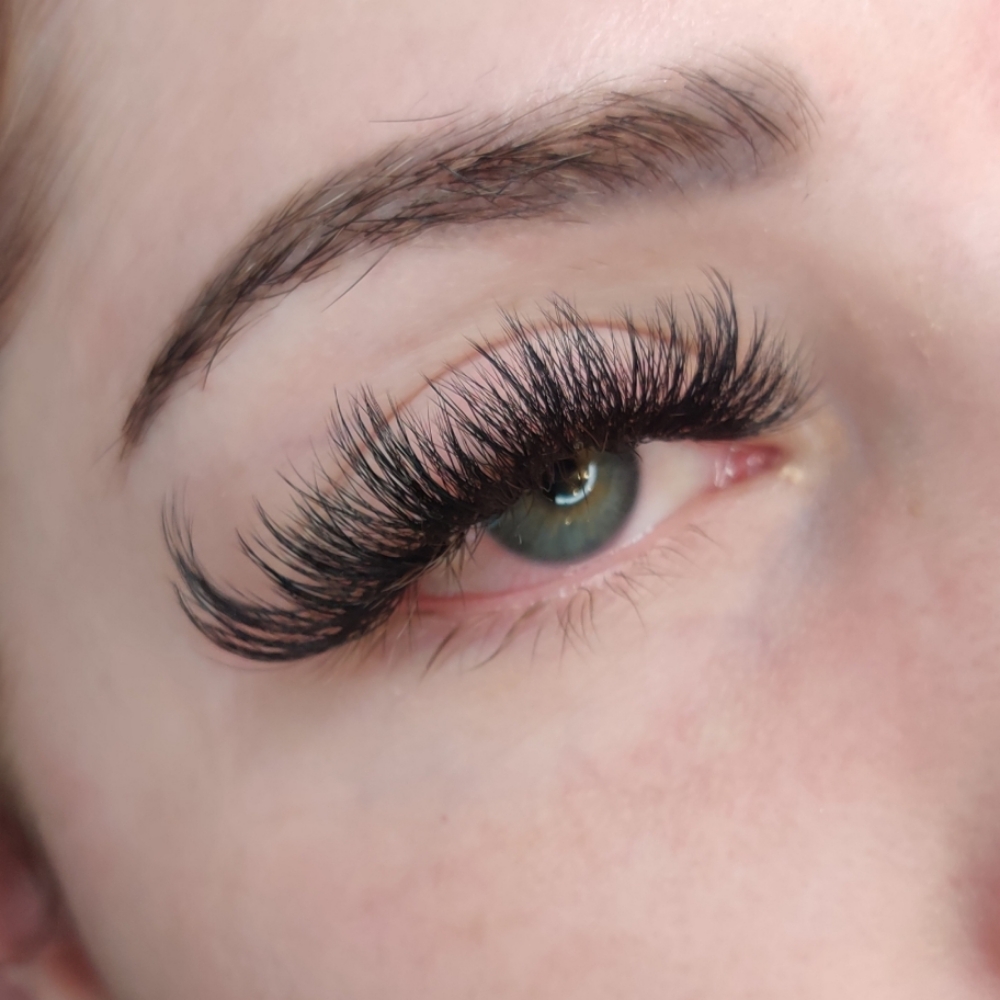 Kylie- MEGA Volume Full Set at Ooh La Lash in Anoka, MN