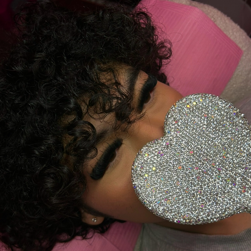 Wispy Mega Volume 3-4 Week Fill at LASHEDBYQTVALEEE in Laveen, AZ