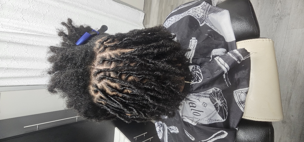 Extra Small Loc Retwist Only