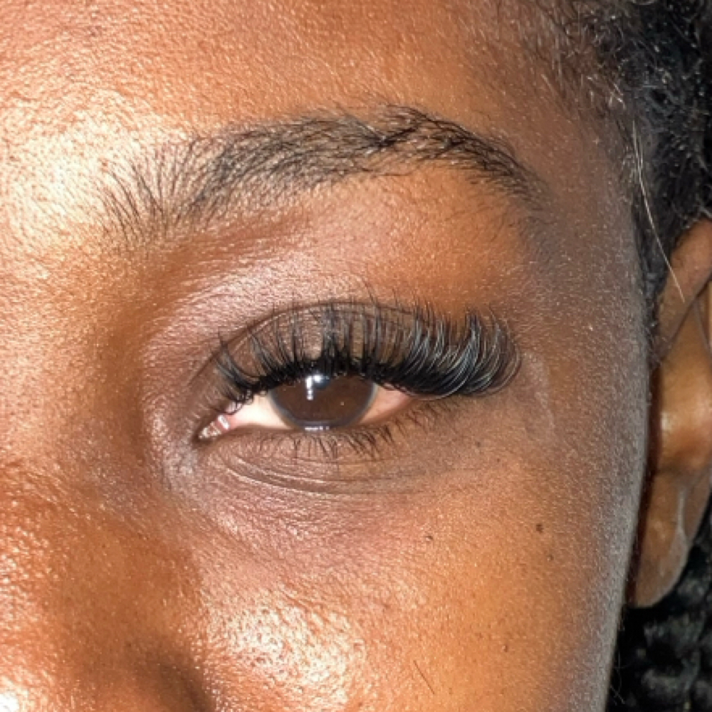Classic Full set at Livin Lashes in Short Hills, NJ