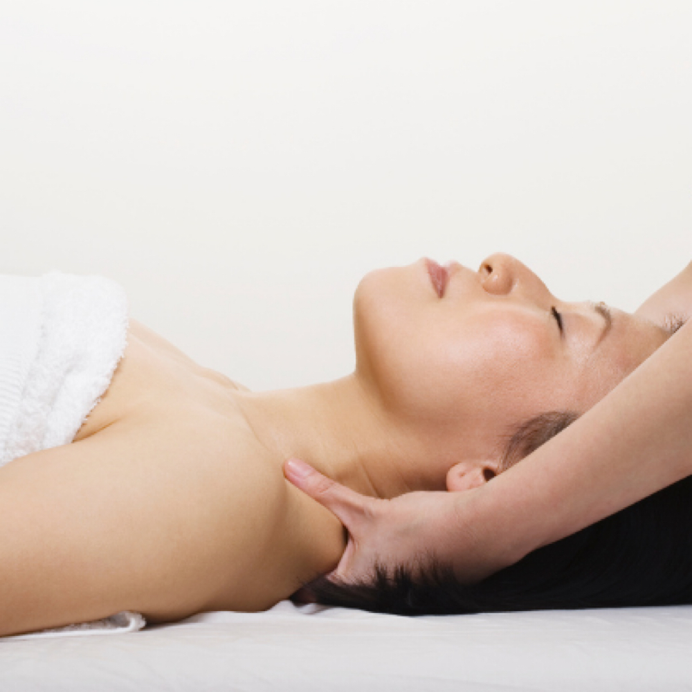 30 Min Upper Body Relief at Well Kept in Bradenton, FL