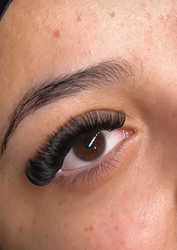 Mega Volume Full Set at Ashlashbeauty in Akron, PA
