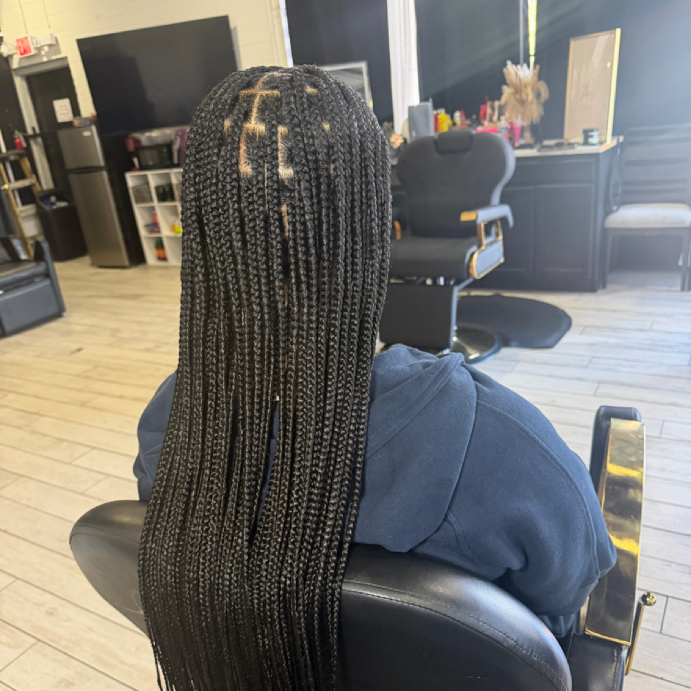 Medium Knotless ( Hair Provided ) at cayydidit in little rock, AR