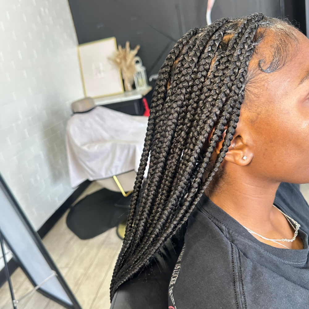 Medium Knotless ( Hair Provided )