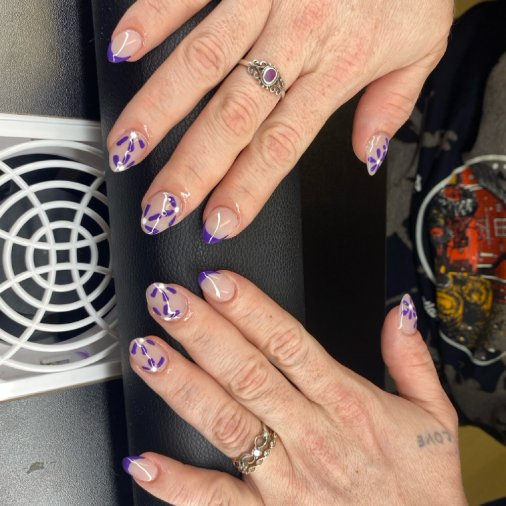 😍 Short Gel X 😍 at Tiara’s Luxurious Claws in Avon, IN