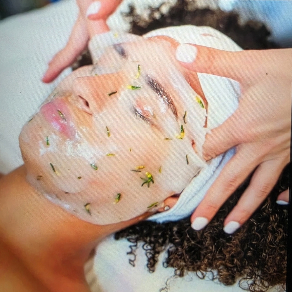 Hydro-jelly Masque at JULES COSMETIC ARTISTRY in Omaha, NE