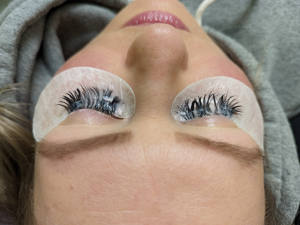 Lash Removal