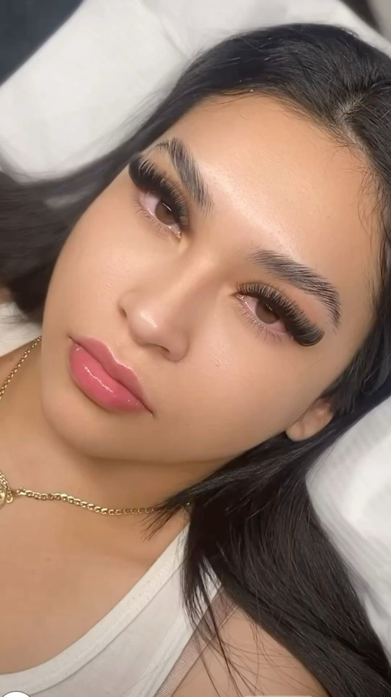 Volume (Cat Eye Full Set) at kslashstudio.co in Bakersfield, CA