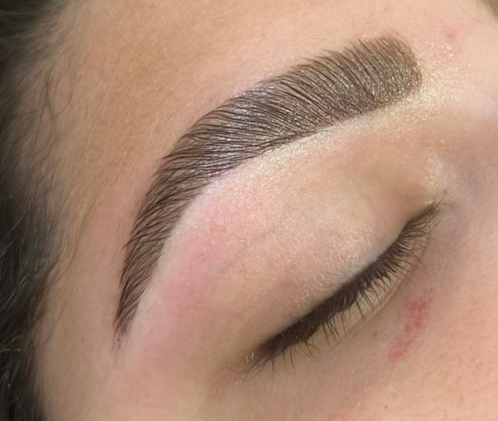 Henna Eyebrows