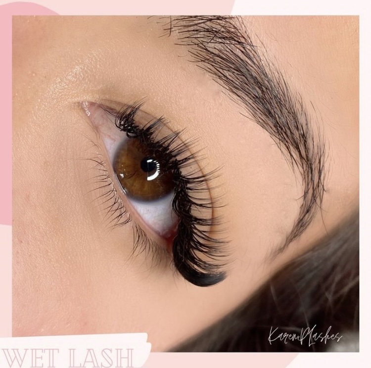 Wet Lash Look