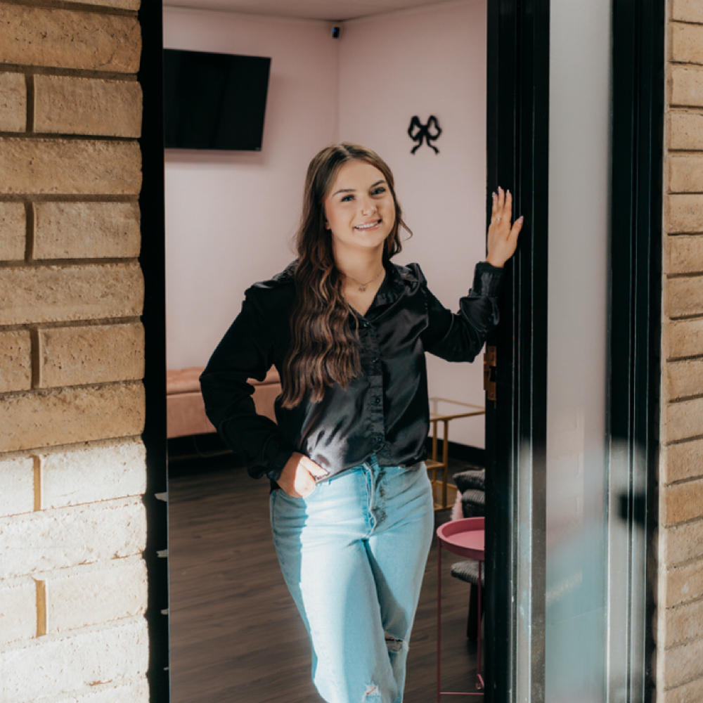 Custom Spray Tan at Jaylee Smith in Muskogee, OK