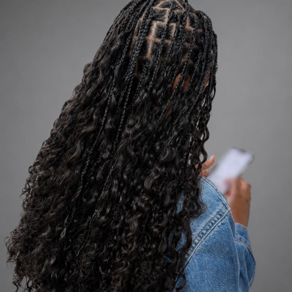 Miracle Knots Luxe Experience at Hazel Amour Beauty Salon in Glen Burnie, MD