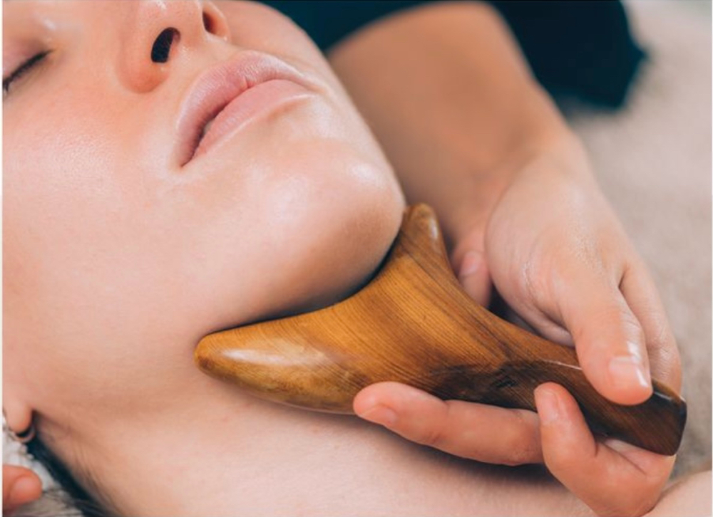 Lymphatic Detox Facial