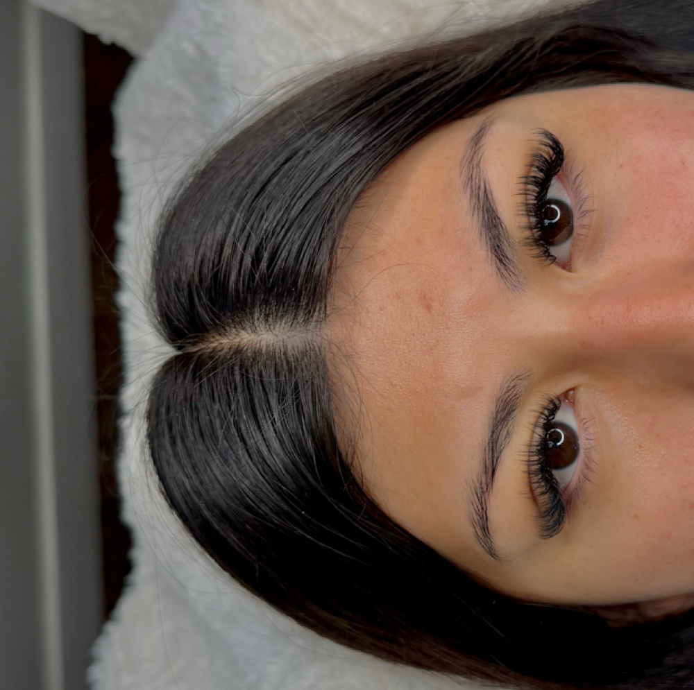 Wet Set Lash Fill at Deluxe Beauty Bar in Orem, UT
